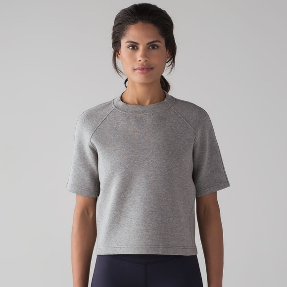 Lululemon Cropped Short Sleeve Size 6 - Picture 2 of 11